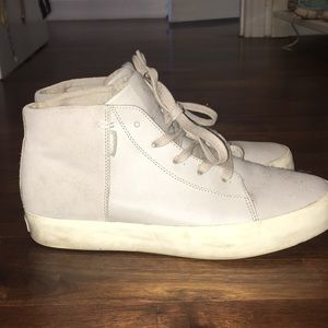 Ankle sneakers